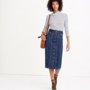 Madewell button through denim skirt